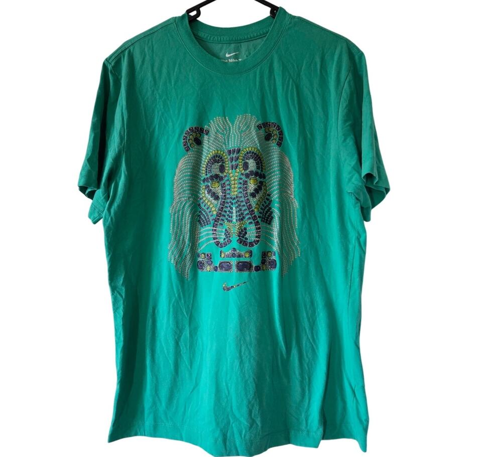 Nike LeBron James Large Lion Strive for Greatness Tee Shirt Green Teal Dri-Fit